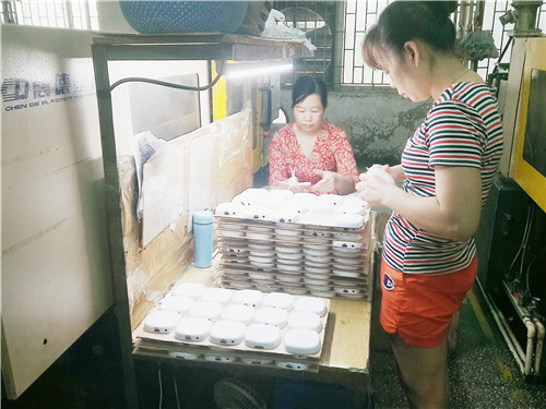 塑胶注塑模具成型加工